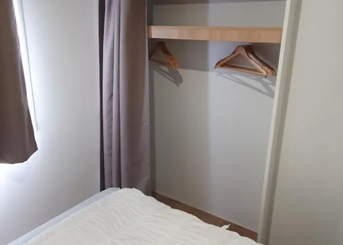 Kemping Kabana 34 Entre Terre Et *